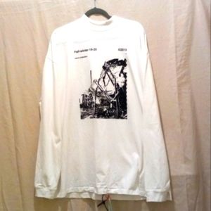 Off-White brand  size 2XL trendy  long sleeve Tee shirt.